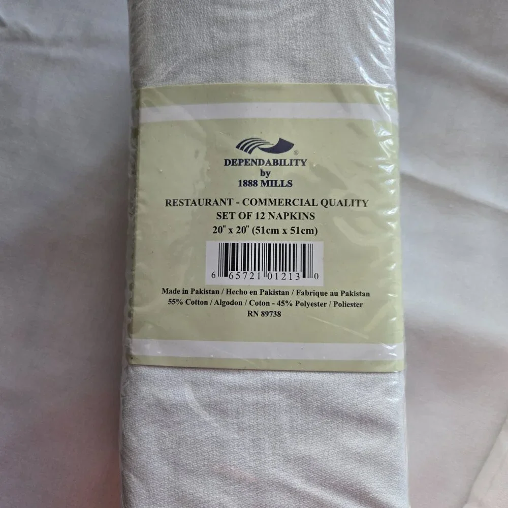 RESTAURANT - COMMERCIAL QUALITY SET OF 12 NAPKINS (NWT) - Picture 2 of 4